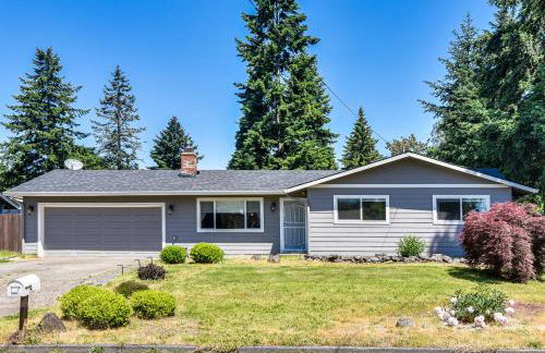 7 Mi to Vancouver Waterfront Sleek Home with Yard! - Foto 3