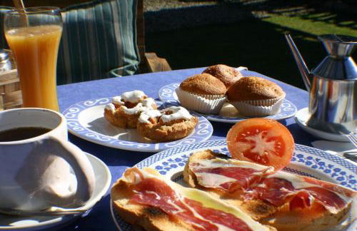 El Canchal de la Gallina -Cafetería -Aparcamiento gratis - Jacuzzi - Piscina de agua caliente abierta desde el 28 de Marzo - Foto 12