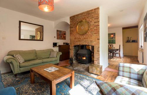 Large family home based at Westerlands Farm - Photo 8