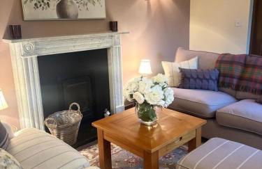 Courtyard House- Luxury Holiday House with floodlit Tennis court - Foto 24