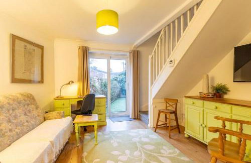 NEW! 2BR House in Leamington Spa by Clarendon Stays , Ideal for Professionals, Free Parking, WiFi, Smart TV! - Foto 18