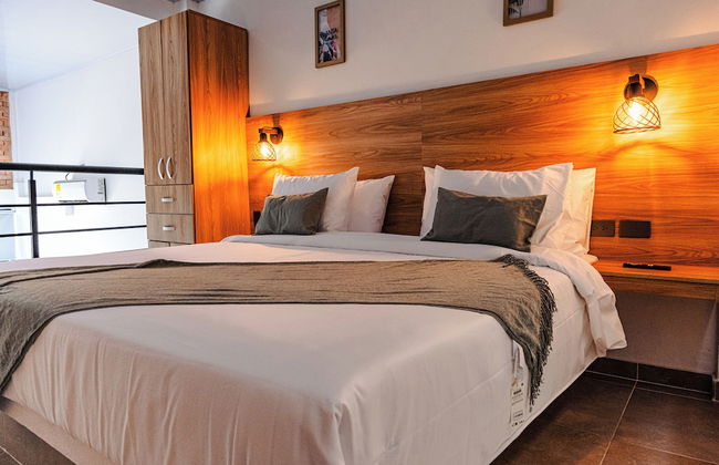 Central Suites by H&R - Photo 12