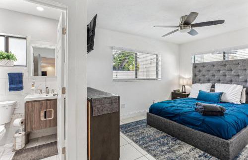 Miami Oasis, Spacious 4-Bedroom Home with Pool - Photo 22