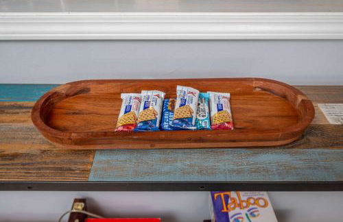 Modern 3-BR Townhome w Private Backyard Near RTP - Foto 6