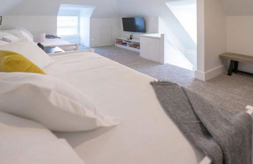 Spacious and Cozy St Louis Gem ABODEbucks - Photo 35