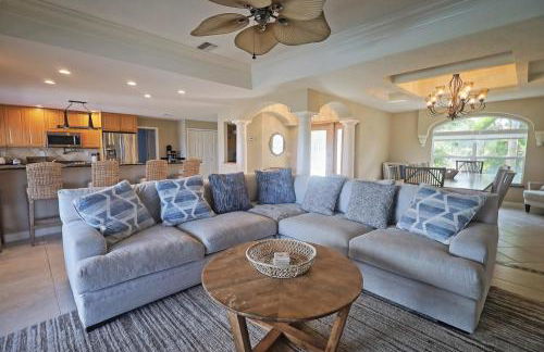 Paradise with a pool, pier and private beach area - Foto 6