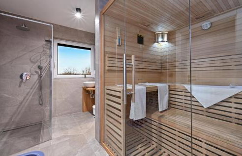 Nice Home In Vinogradi Ludbreski - Foto 56