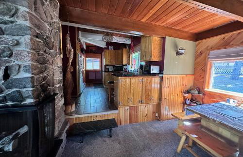 Well-appointed Adirondack cabin directly on 9-mile lake - Foto 35