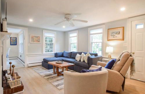 Minutes to Nantucket Sound Beaches - Foto 2