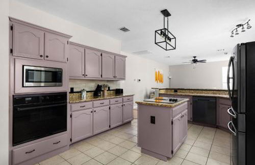 Hidden Gems with Pool and Game room - Foto 27