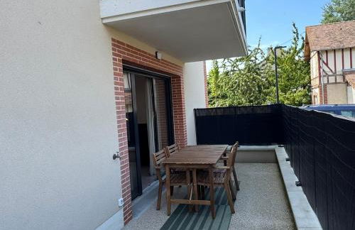 Appartement 2 pièces à Houlgate, proche plage, avec balcon et parking - FR-1-487-382 - Photo 8