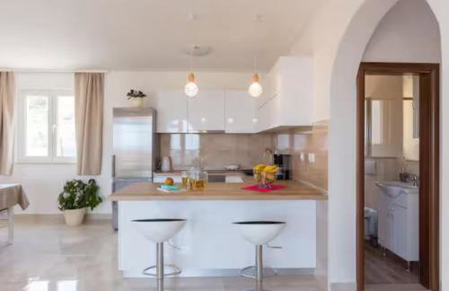 Mountain House with Sea View - Foto 14