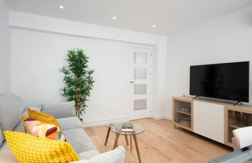 Ronda Suites junto estación tren y hospitales - Foto 35