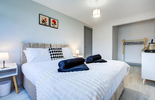 Modern 2 Bed in High Wycombe by ARP Homes, Ideal for Families or Business, Free Parking - Foto 37