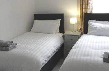 penthouse on the river foyle. foyleview apartments - Foto 4