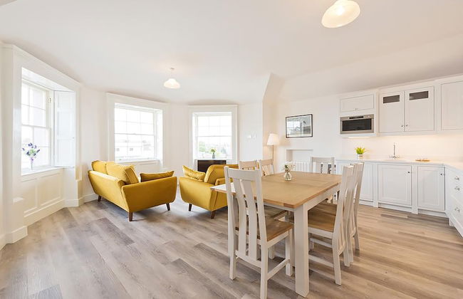 Henrietta Suites City Centre - Photo 53