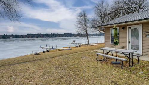 Montello Cabin on Buffalo Lake with Dock and Fire Pit! - Foto 3