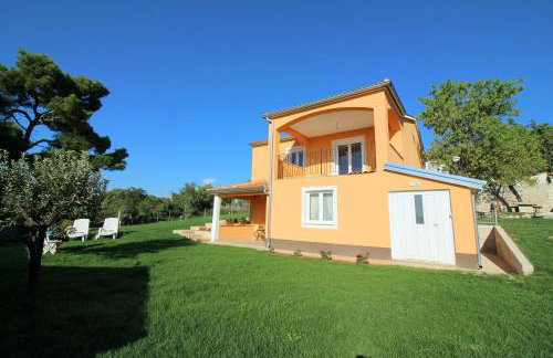 Charmantes Ferienhaus mit Meerblick, 2 Fahrraeder, Grill, privater Balkon, Waschmaschine - Foto 1