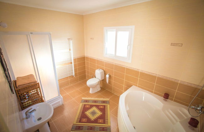 Villa - Sleeps 14 - Private Pool - Cinema Room - Foto 13