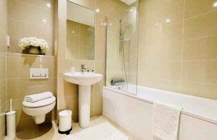 Urban Gem Apartment- Free parking - Photo 18