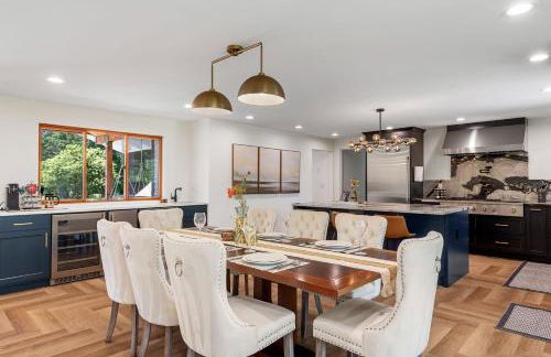 Modern Mountain View Getaway w Huge Outdoor Space - Foto 22