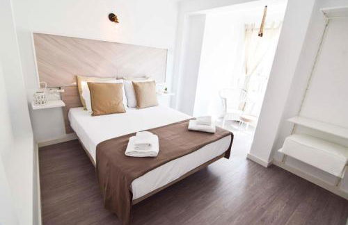 Apartamento con terraza en el centro histórico de Capuchinos - Photo 7