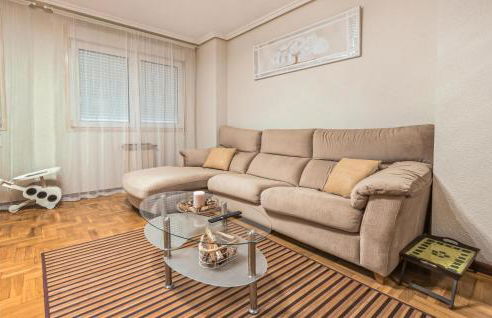 Stunning Apartment In Gijón With Wifi - Foto 4