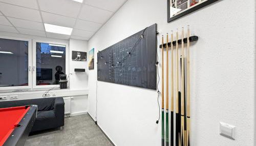 Gruppenfreundl Komfort Apt für 18 im Zentrum Stuttgarts - Foto 2, Game Room