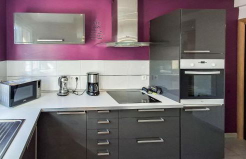 3 Bedroom Lovely Home In Saint-Pabu - Foto 14