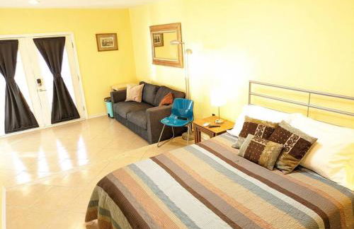 Guesthouse w/ private access and patio - Foto 12