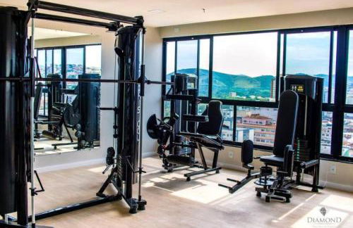 Flat lindo com piscina e linda vista da cidade - Foto 18