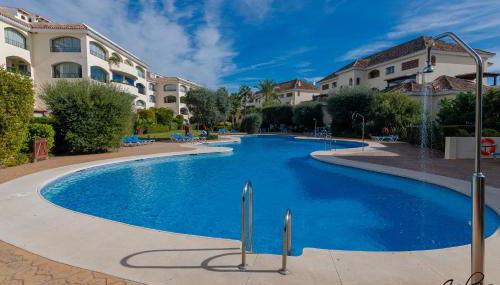 Fantástico Ático Dúplex en Marbella, con vistas al mar y a 300 metros de la playa - Photo 2