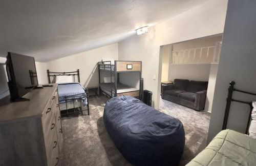 Rustic Modern Condo - Close to Village - Sleeps 10 - Foto 19