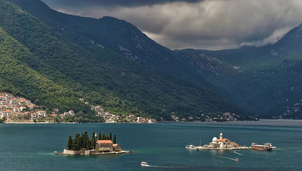 Boka Bay Cruising Tour: Perast, Our Lady of The Rocks, Saint George island and Stoliv - Private Tour - Foto 2