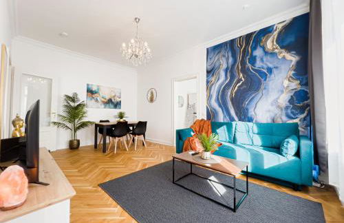 Erstklassiges Ferienapartment Citynah mit 1 Schlafzimmer - WiFi, TV, Küchenzeile, Waschmaschine&Trockner - Foto 13