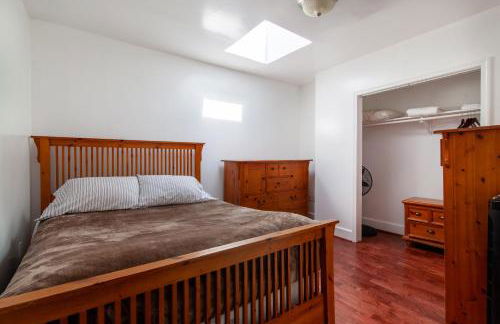 Spacious, Relaxing, 4 Bd 3.5 Ba Home In Petworth! - Foto 19