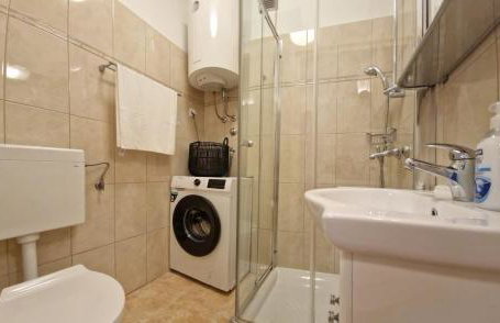 Bella Home Studio Apartment - Photo 4