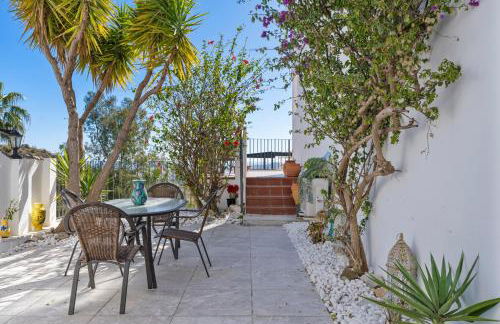 Sunny flat with pool by Costarentals - Ref 52 - Photo 35