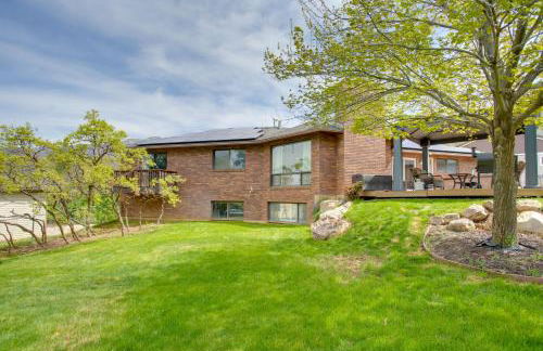 Hike, Golf, Ski and More Family Home in South Weber - Foto 30