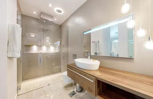 Indian Wells Mtn Cove with Kitchen Living Room Patio Firepit BBQ Tennis Stadium - Foto 10