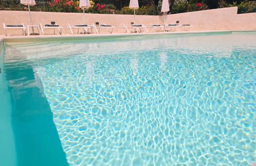 Sundial Houses - Pool & Garden - Photo 3