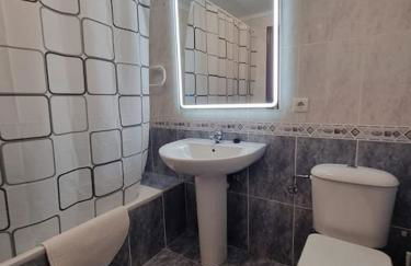 Apartamento con piscina privada No mascotas - Foto 5