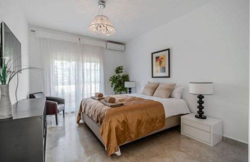 Cozy Villa in Marbella-Estepona - Photo 8