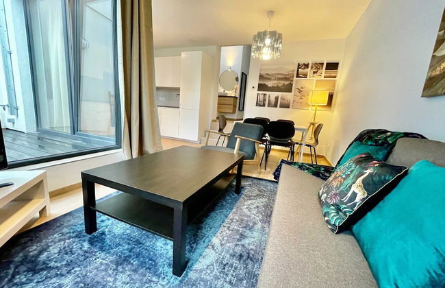 Luxury 2BR 2BA Near Fashion District by Oneluxstay - Foto 6