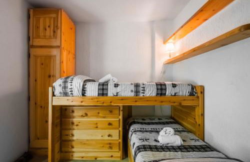 Parcheggio-Camino-8pax - Chalet immerso nella Natura - Foto 14