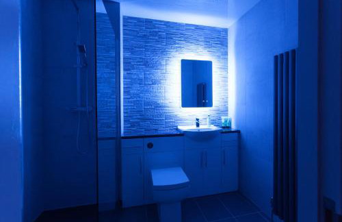 CITY CENTRE APARTMENT with Free Secure Underground Parking - Foto 53