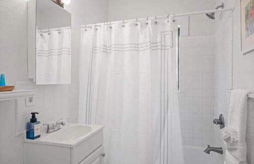 The Flats on Florida St - Super Comfy 2-Bedroom Apartments - Foto 44