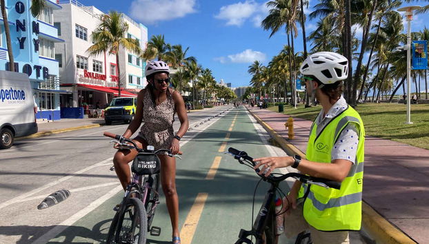 Miami Beach Bike Tour - Photo 4