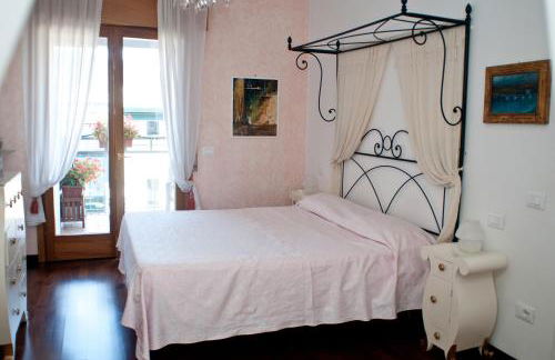 Tami Holidays - Photo 38