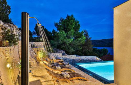 Villa Regina with heated pool and sea view - Photo 21
